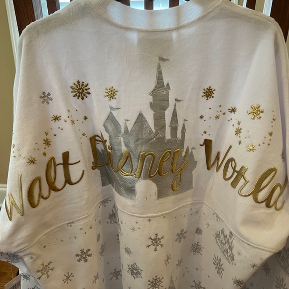 2020 Disney World Christmas White Cinderella Castle Snowflake Spirit Jersey - Picture 5 of 9
